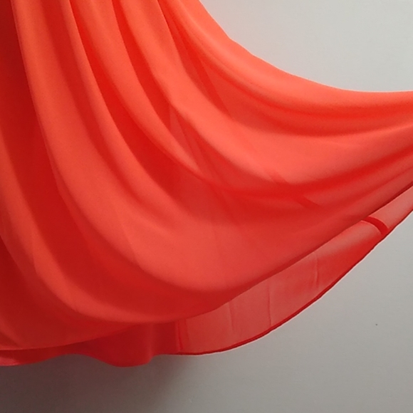 Morgan & Co. Junior's Strapless Formal Mini Dress - Picture 3 of 7